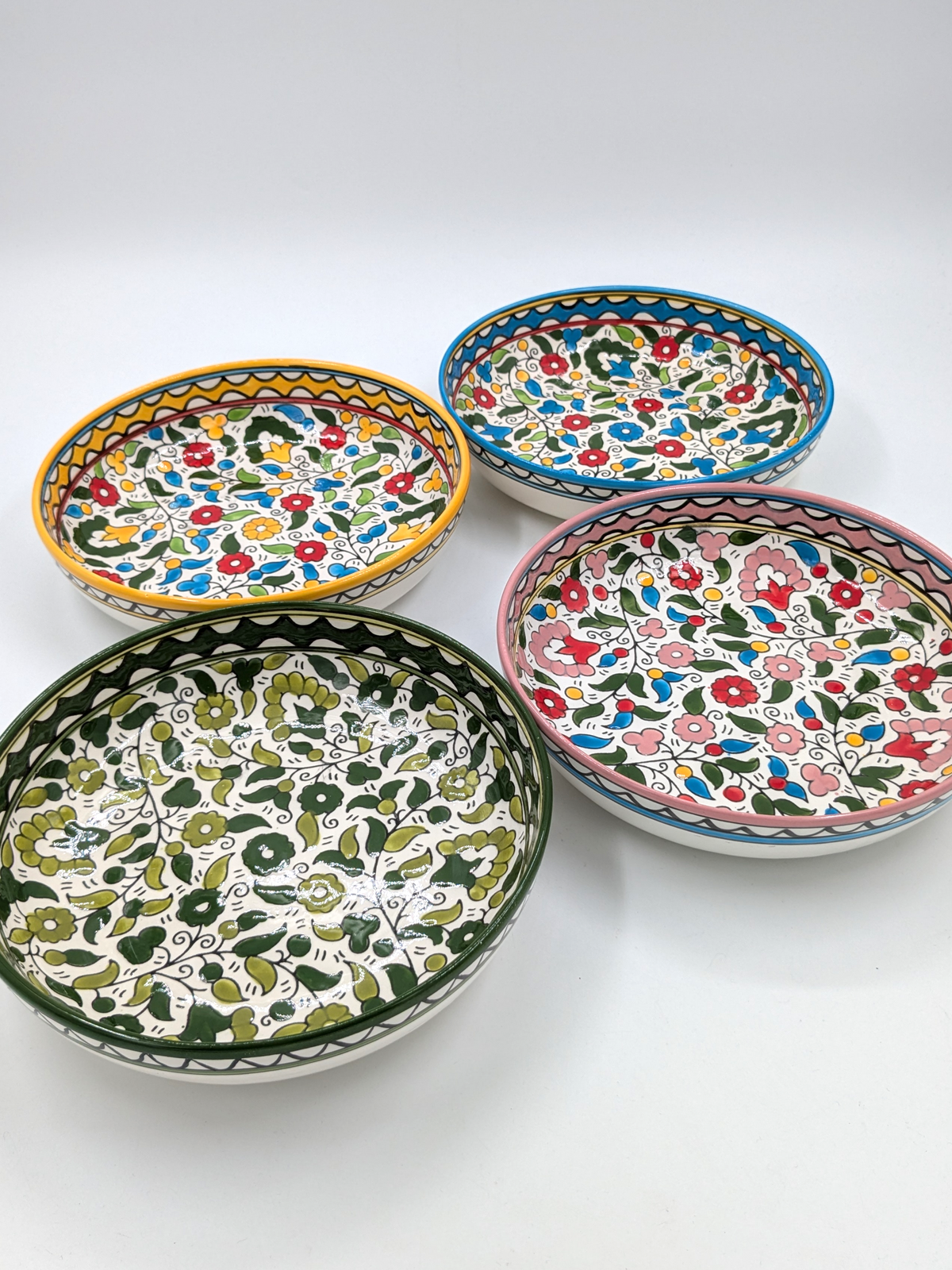 Grand lot de 4 plats palestiniens en céramique faits à la main-23 cm