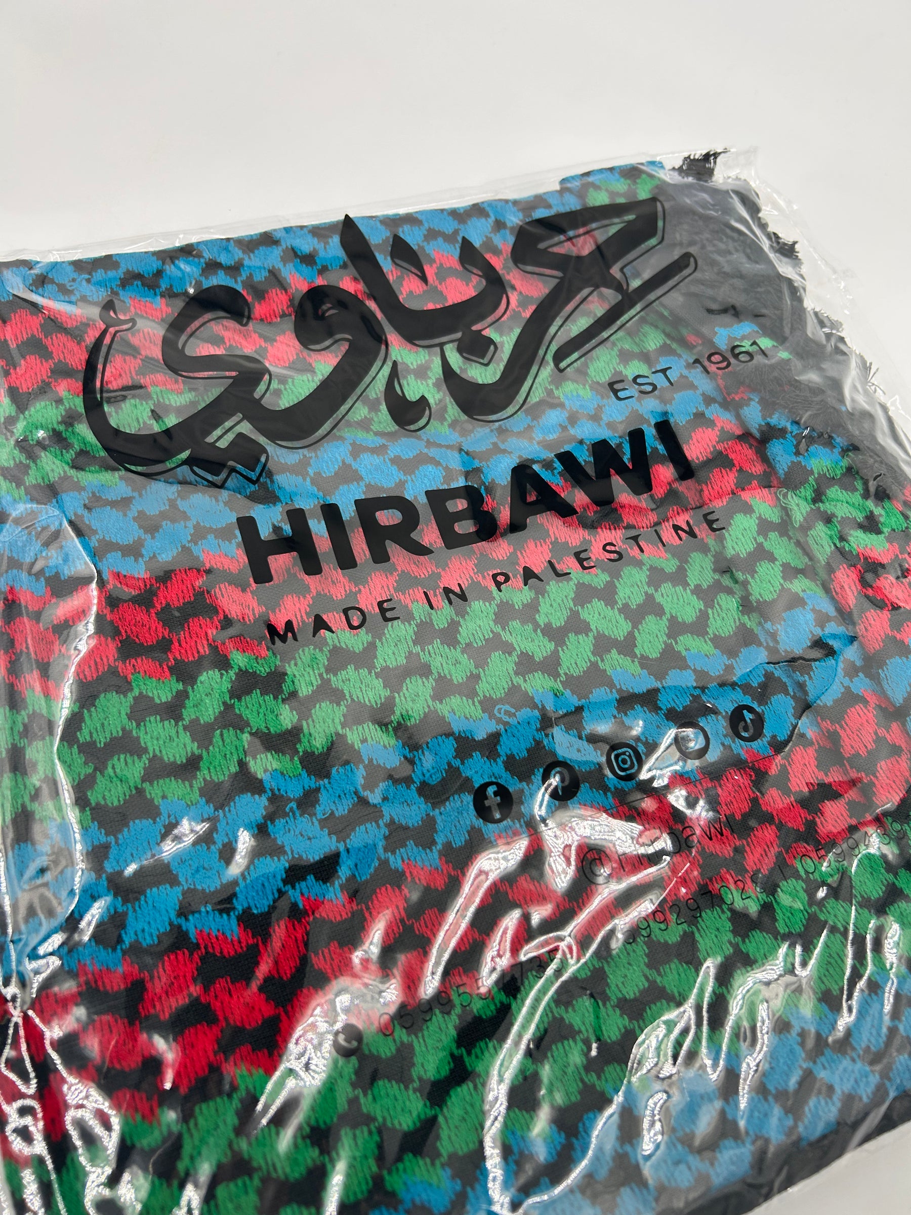 Autentisk Hirbawi kuffiyeh - grön, röd, blå