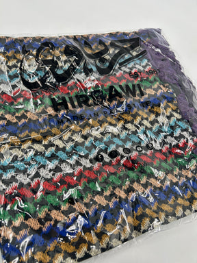 Authentisches Hirbawi-Kuffiyeh – mehrfarbig mit lila Quaste