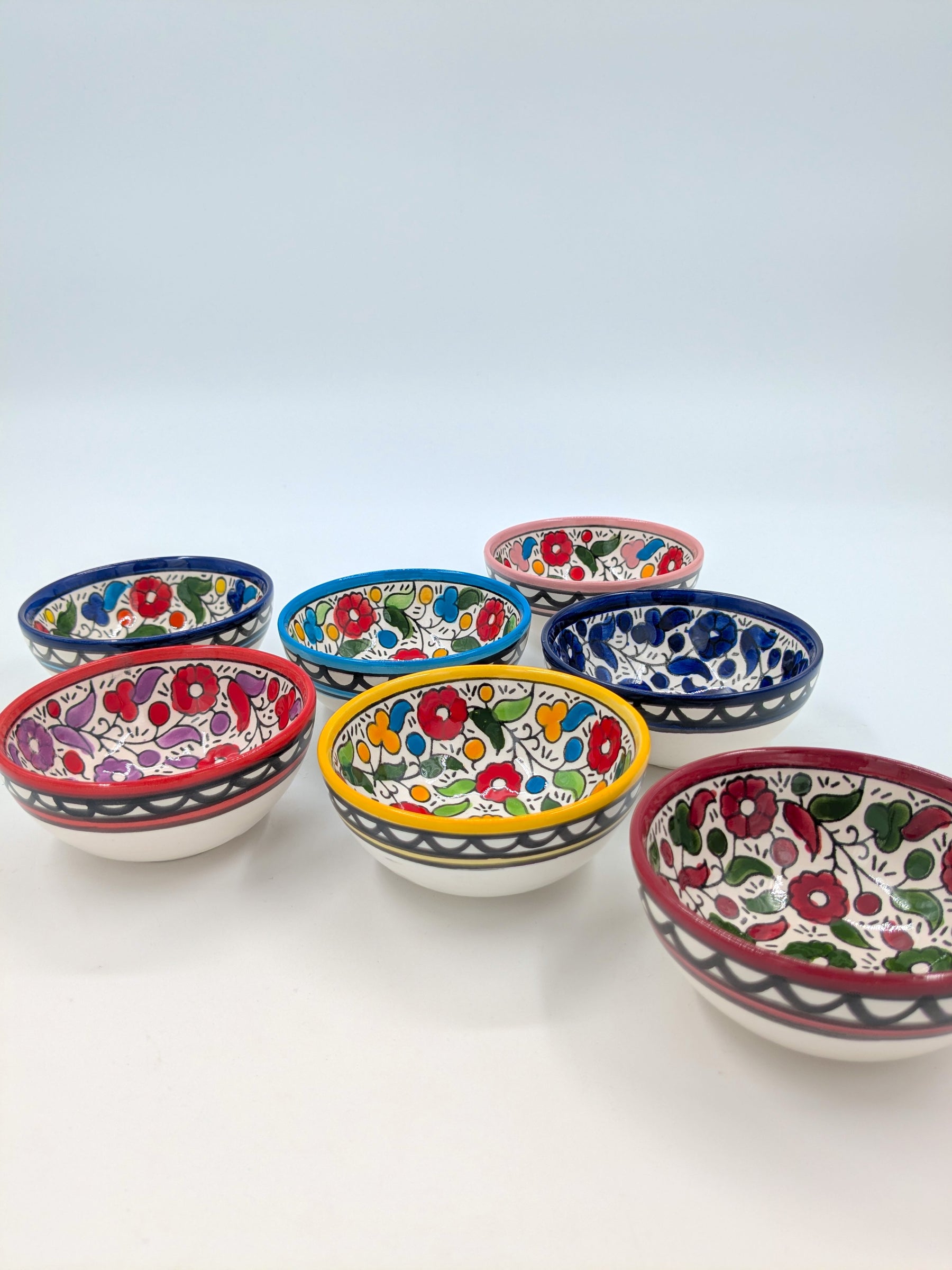7 ciotole in ceramica palestinese fatte a mano - 12 cm